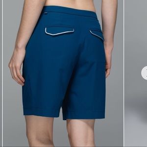 NWOT size 2 lululemon long story golf shorts